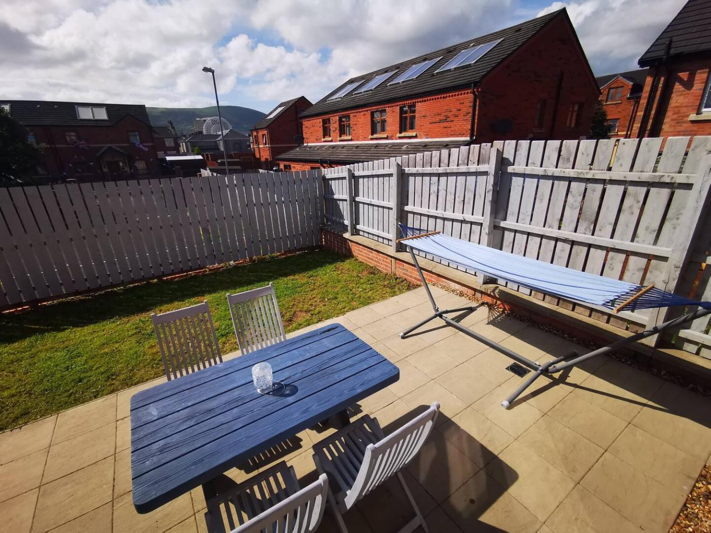 3Br Cosy Modern Stay Belfast Exterior photo